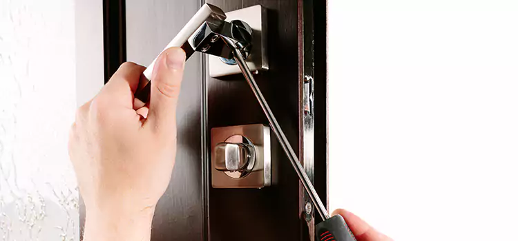 Door Lock Replacement Service Lincoln