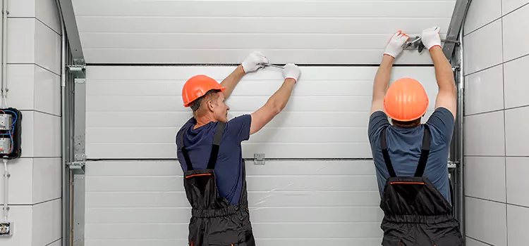 Choose Us for Your Garage Door Needs in Lincoln