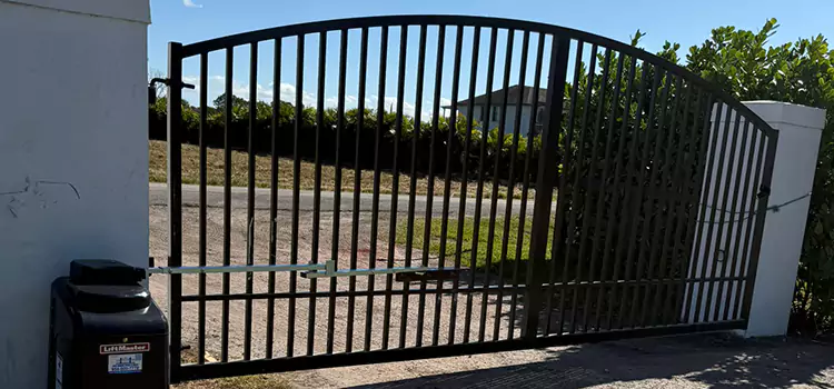 Driveway Fence Repair Lincoln